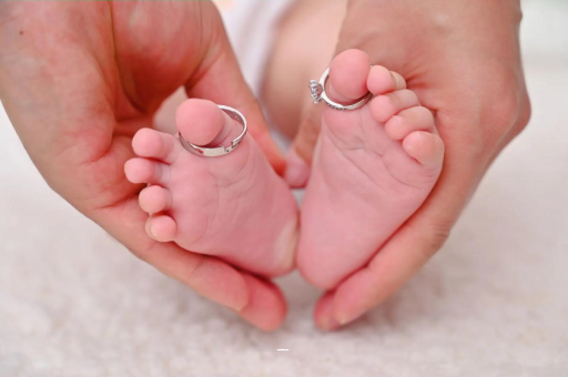 高平宝宝肚脐凸起怎么回事 高平宝宝肚脐凸起怎么回事